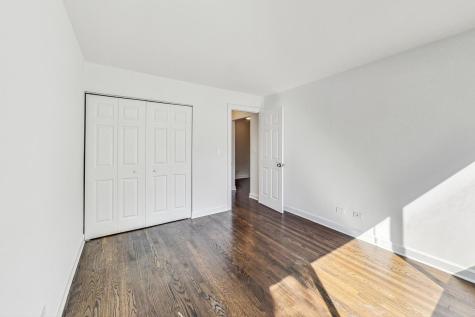 6002 North Winthrop Avenue Chicago IL 60660