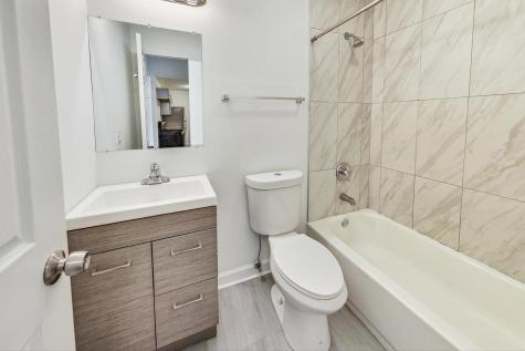 6002 North Winthrop Avenue Chicago IL 60660