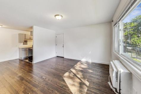 6002 North Winthrop Avenue Chicago IL 60660