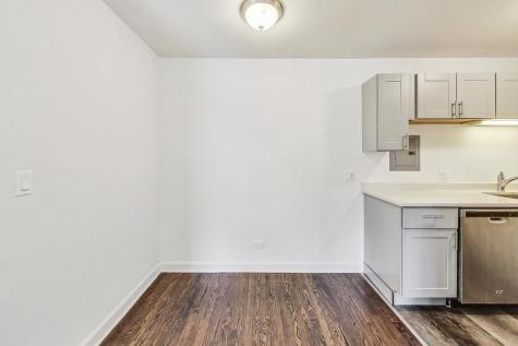 6002 North Winthrop Avenue Chicago IL 60660