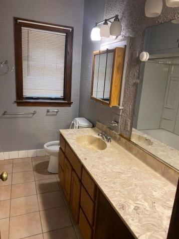 10214 South State Street Chicago IL 60628
