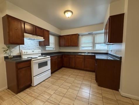 312 East 83rd Street Chicago IL 60619