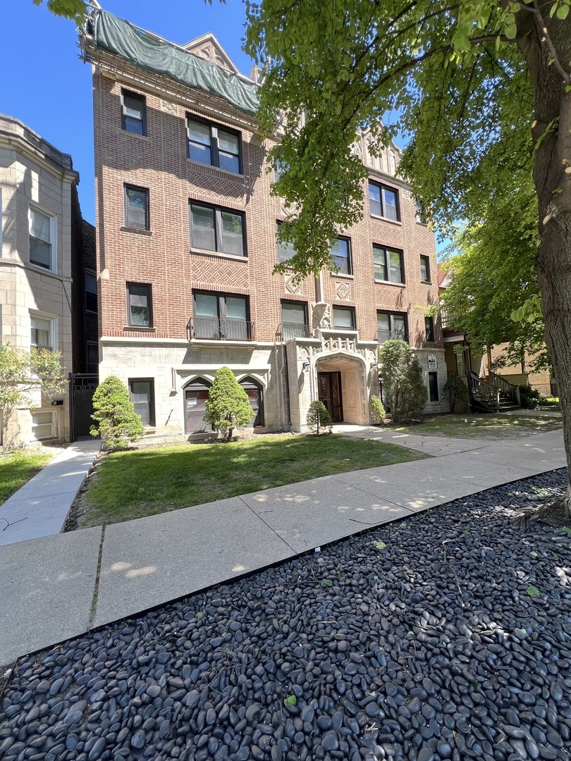 4427 North Seeley Avenue Chicago IL 60625