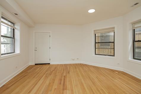 3731 North Kimball Avenue Chicago IL 60618
