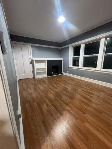 7800 South Burnham Avenue Chicago IL 60649