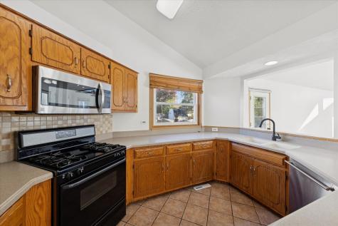 1424 Phoenix Lane Joliet IL 60431