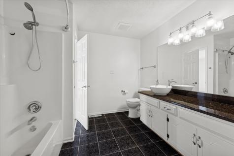 1424 Phoenix Lane Joliet IL 60431