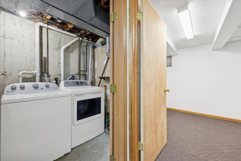 1424 Phoenix Lane Joliet IL 60431