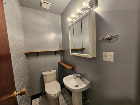 1140 West Barry Avenue Chicago IL 60657