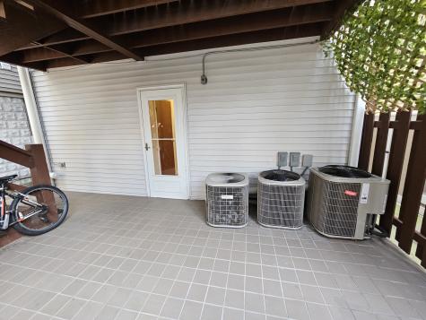 1140 West Barry Avenue Chicago IL 60657
