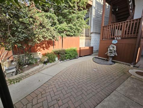 1140 West Barry Avenue Chicago IL 60657