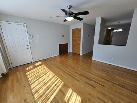 1140 West Barry Avenue Chicago IL 60657