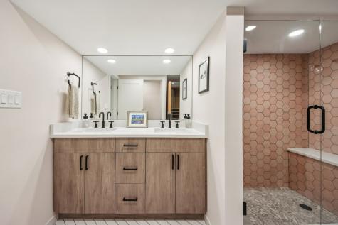 1936 North Hudson Avenue N Chicago IL 60614