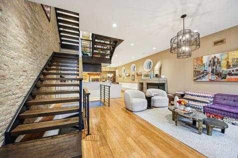 1936 North Hudson Avenue N Chicago IL 60614