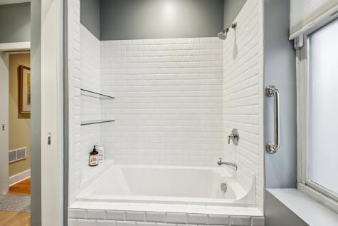 1936 North Hudson Avenue N Chicago IL 60614