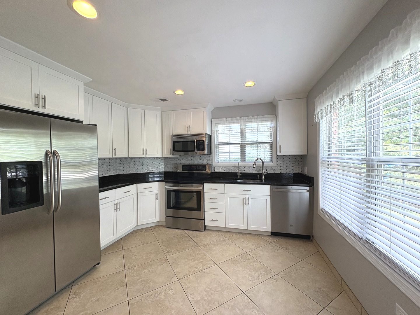 258 Odlum Court Schaumburg IL 60194