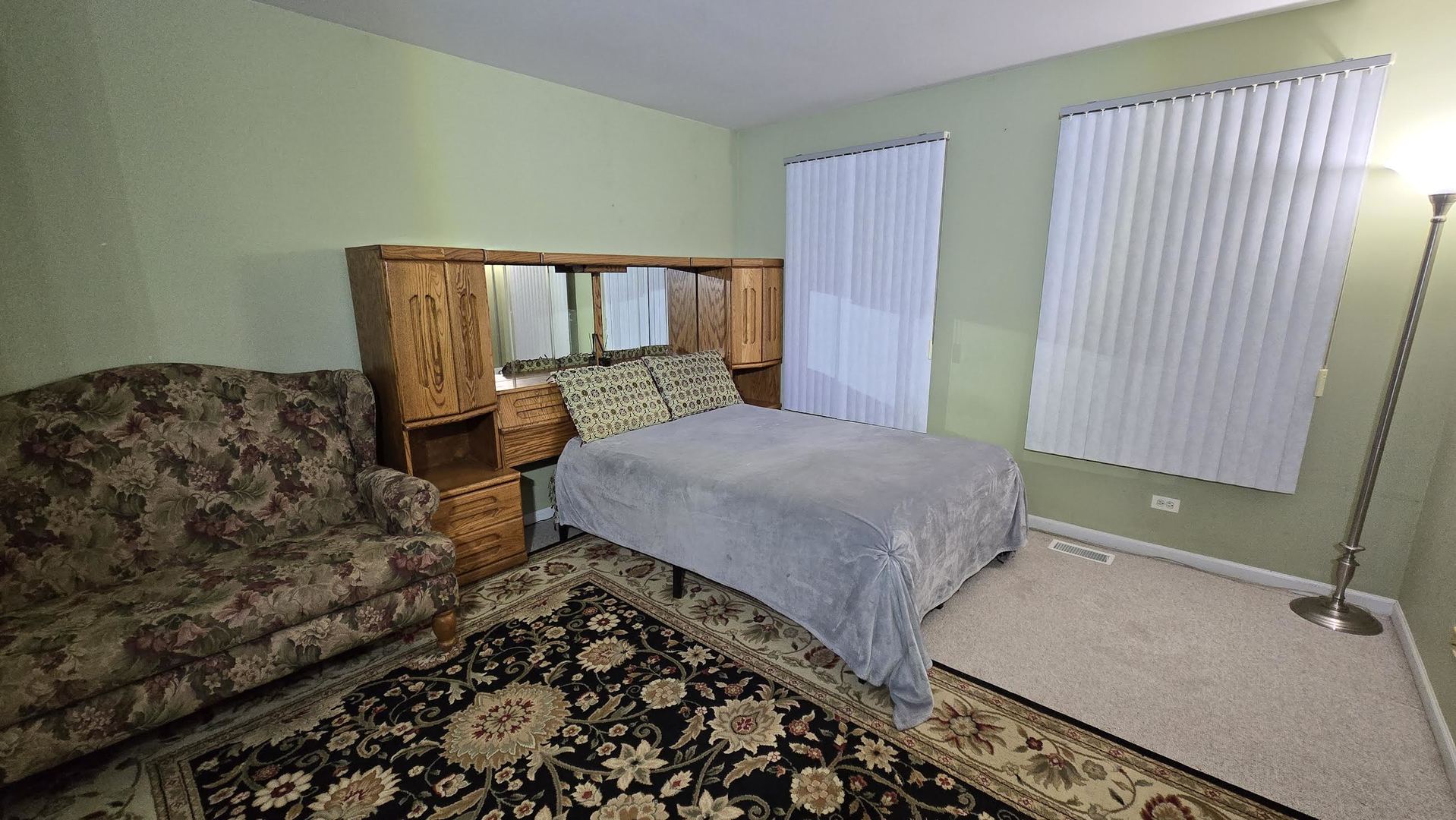 1925 Danube Way Bolingbrook IL 60490