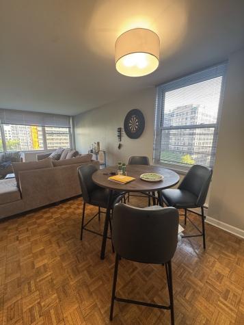 336 West Wellington Avenue Chicago IL 60657