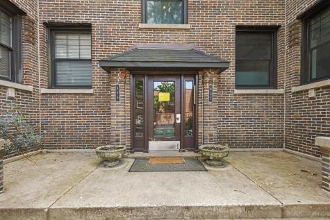 857 West Ainslie Street Chicago IL 60640