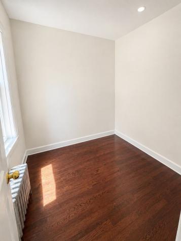 5518 West Melrose Street Chicago IL 60641