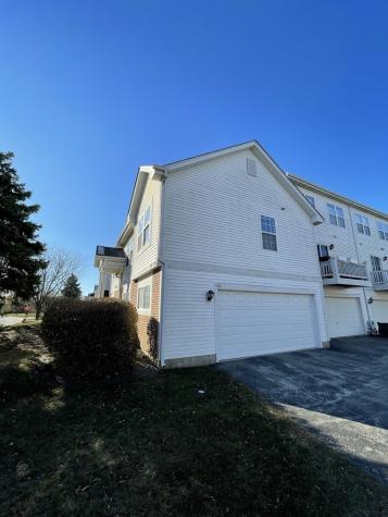 341 Holiday Lane Hainesville IL 60073