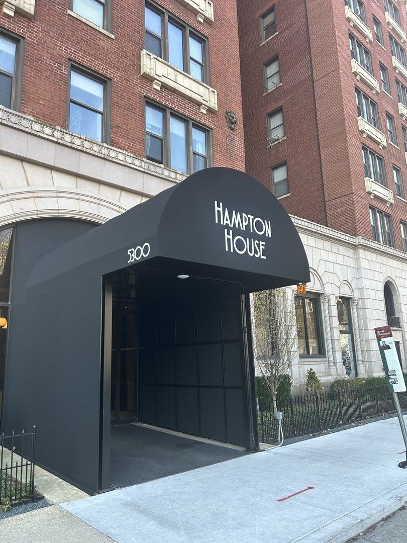 5300 South Shore Drive Chicago IL 60615