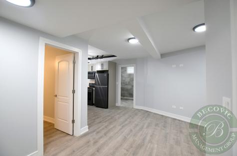 1062 West Glenlake Avenue Chicago IL 60660