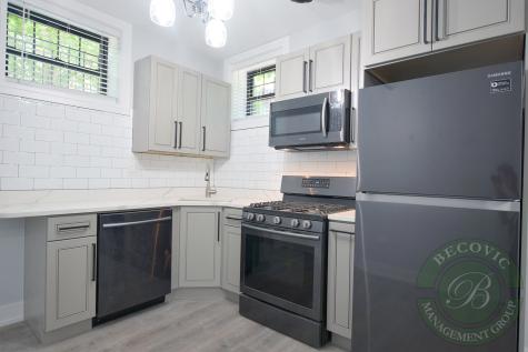 1062 West Glenlake Avenue Chicago IL 60660