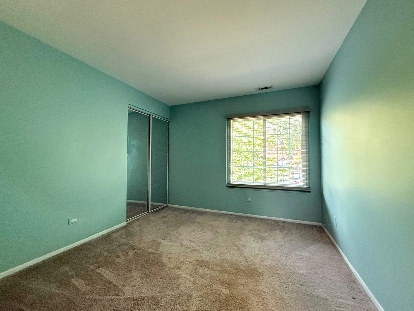 941 Yosemite Trail Roselle IL 60172