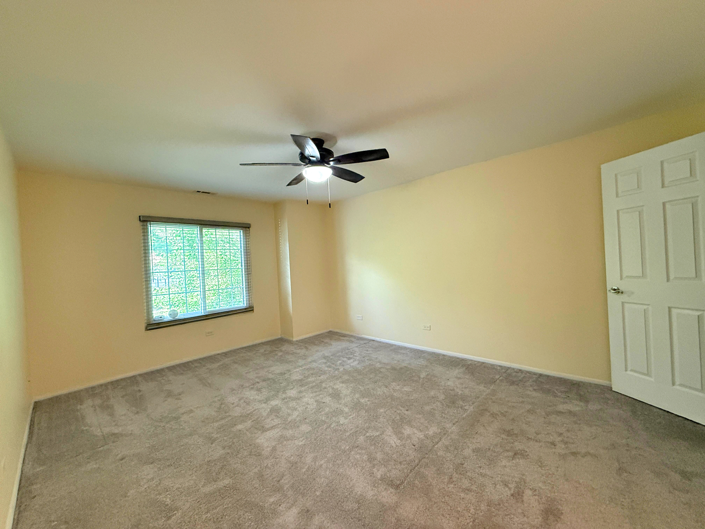941 Yosemite Trail Roselle IL 60172