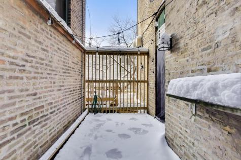 1402 North Lasalle Drive Chicago IL 60610