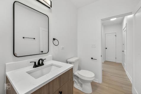 6975 North Bell Avenue Chicago IL 60659
