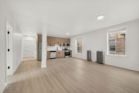 6975 North Bell Avenue Chicago IL 60659