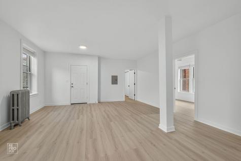 6975 North Bell Avenue Chicago IL 60659