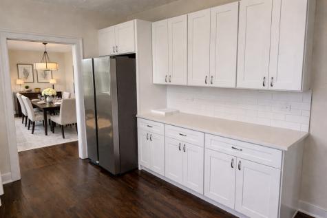 6509 North Artesian Avenue Chicago IL 60645