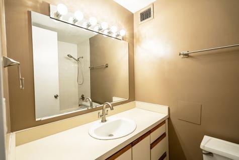 233 East Erie Street Chicago IL 60611