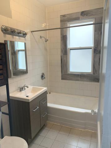 3013 North Hamlin Avenue Chicago IL 60618