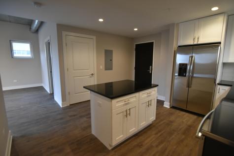 3833 North Broadway Street Chicago IL 60613