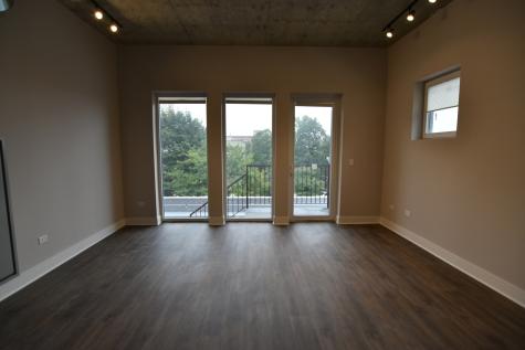 3833 North Broadway Street Chicago IL 60613