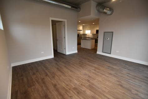 3833 North Broadway Street Chicago IL 60613