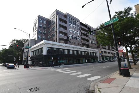 3833 North Broadway Street Chicago IL 60613