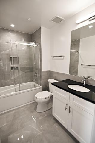 3833 North Broadway Street Chicago IL 60613