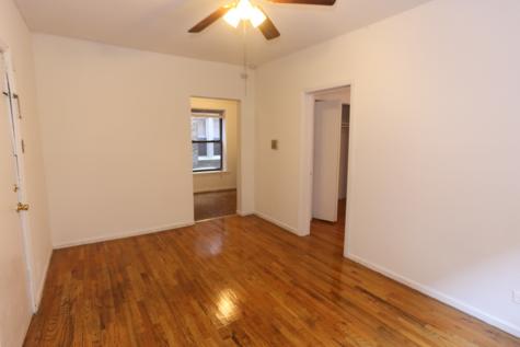 933 West Sunnyside Avenue Chicago IL 60640