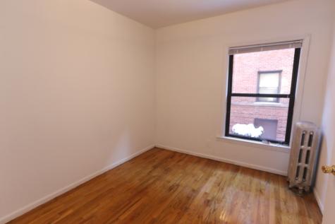 933 West Sunnyside Avenue Chicago IL 60640