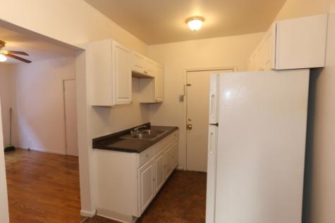 933 West Sunnyside Avenue Chicago IL 60640