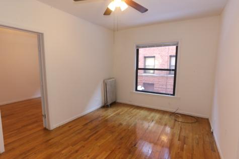 933 West Sunnyside Avenue Chicago IL 60640