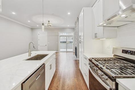6626 South Ingleside Avenue Chicago IL 60637