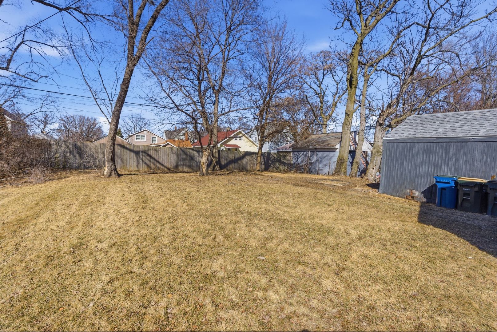 835 Bishop Avenue Aurora IL 60506