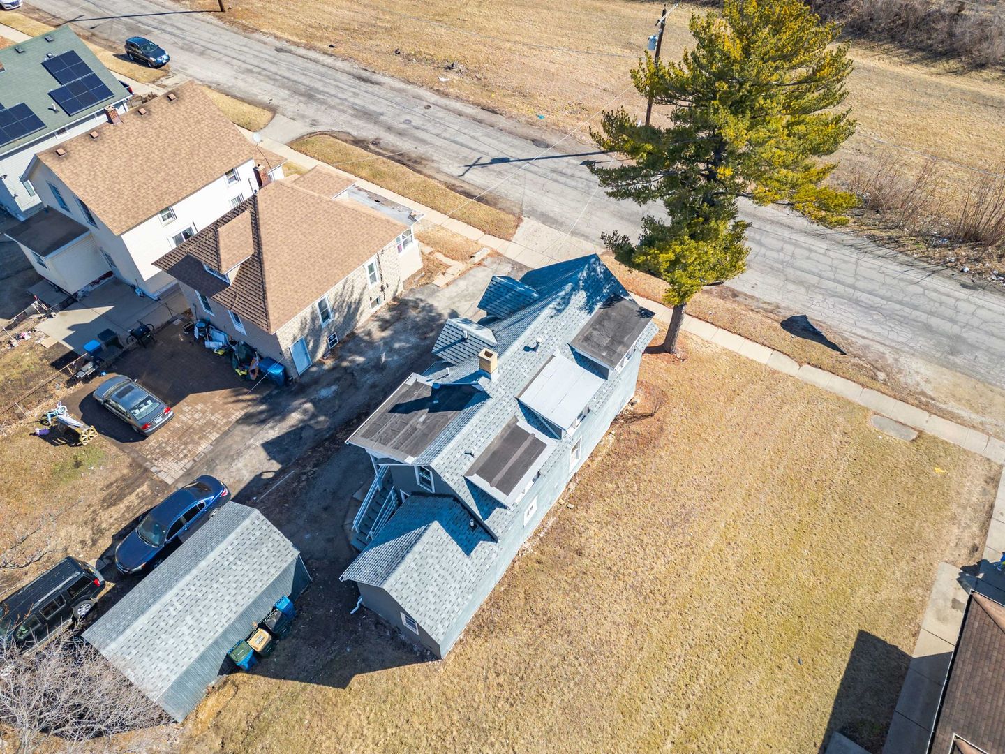 835 Bishop Avenue Aurora IL 60506