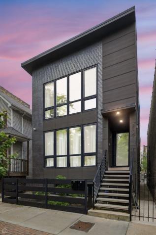 2137 West Ohio Street Chicago IL 60612
